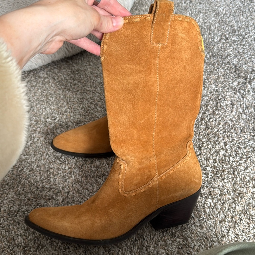 Gianni Bini cowboy boots!